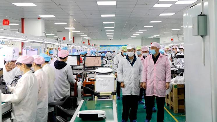 市委常委、市委統戰部部長王和平:企業反映的問題我們都要解決，越快越好！”